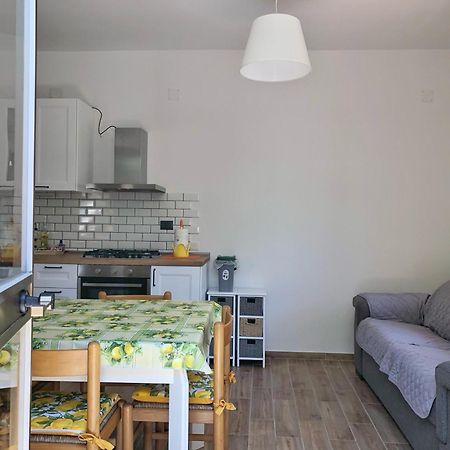 Libellula Apartment Giardini Naxos Exterior foto